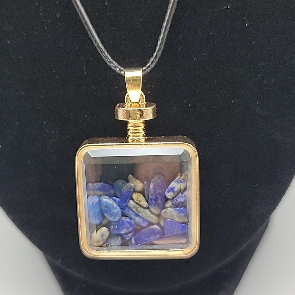 30x42mm Genuine Lapis Lazuli Chips Necklace Gold Tone Square Window Box Pendant